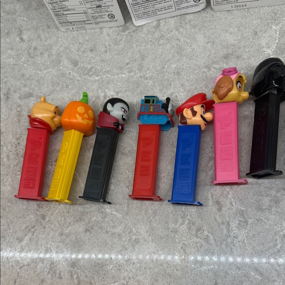 18 PEZ dispensers mix of sealed loose Star Wars, Trolls, Santa, Superman, others - Picture 10 of 13